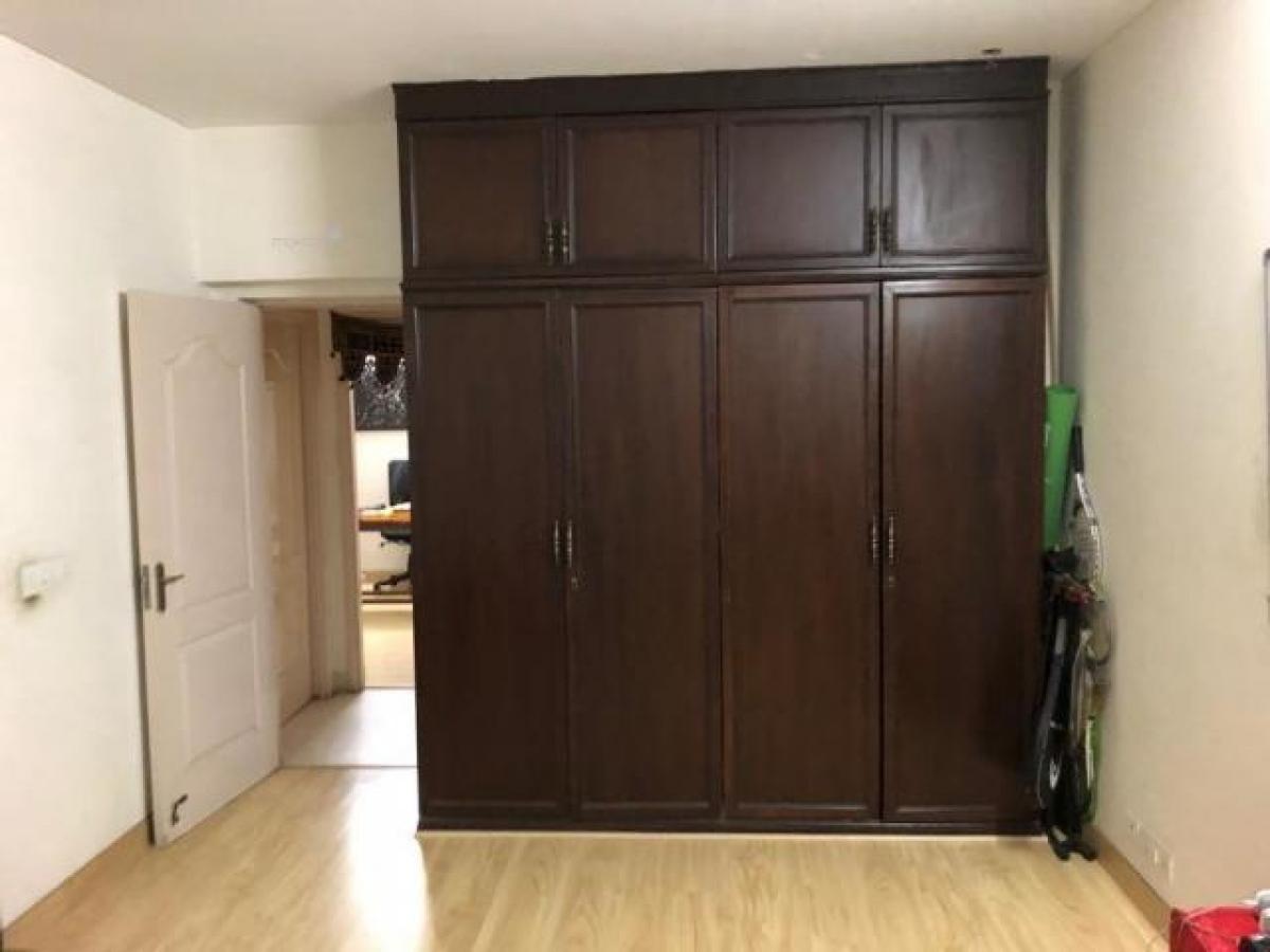 2 bedrooms House in Gurgaon, India No. 6028