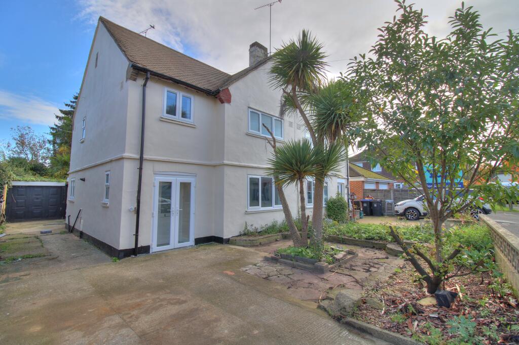 4 chambres Maison à Woking, United Kingdom No. 10602