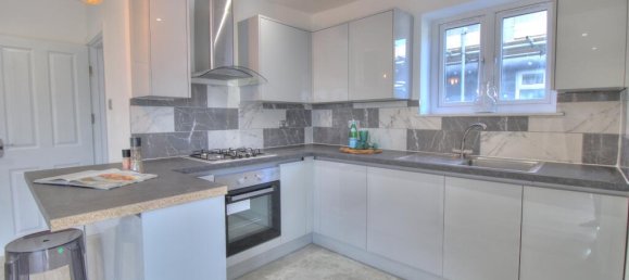 4 chambres Maison à Woking, United Kingdom No. 10602 7