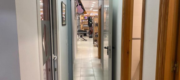 134m² Commercial property in Huelva, Spain No. 149704 10