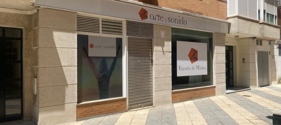134m² Commercial property in Huelva, Spain No. 149704 2