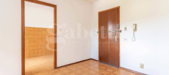 2 Schlafzimmer Wohnung in Pordenone, Italy, Nr. 280770 11