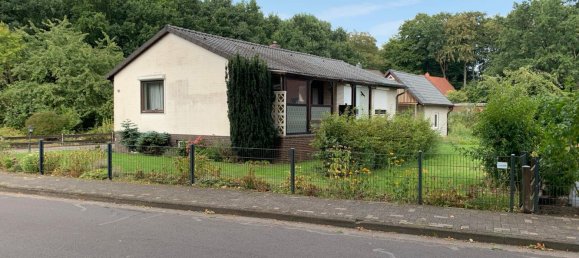 3 bedrooms Bungalow in Nienburg, Germany No. 335647 2