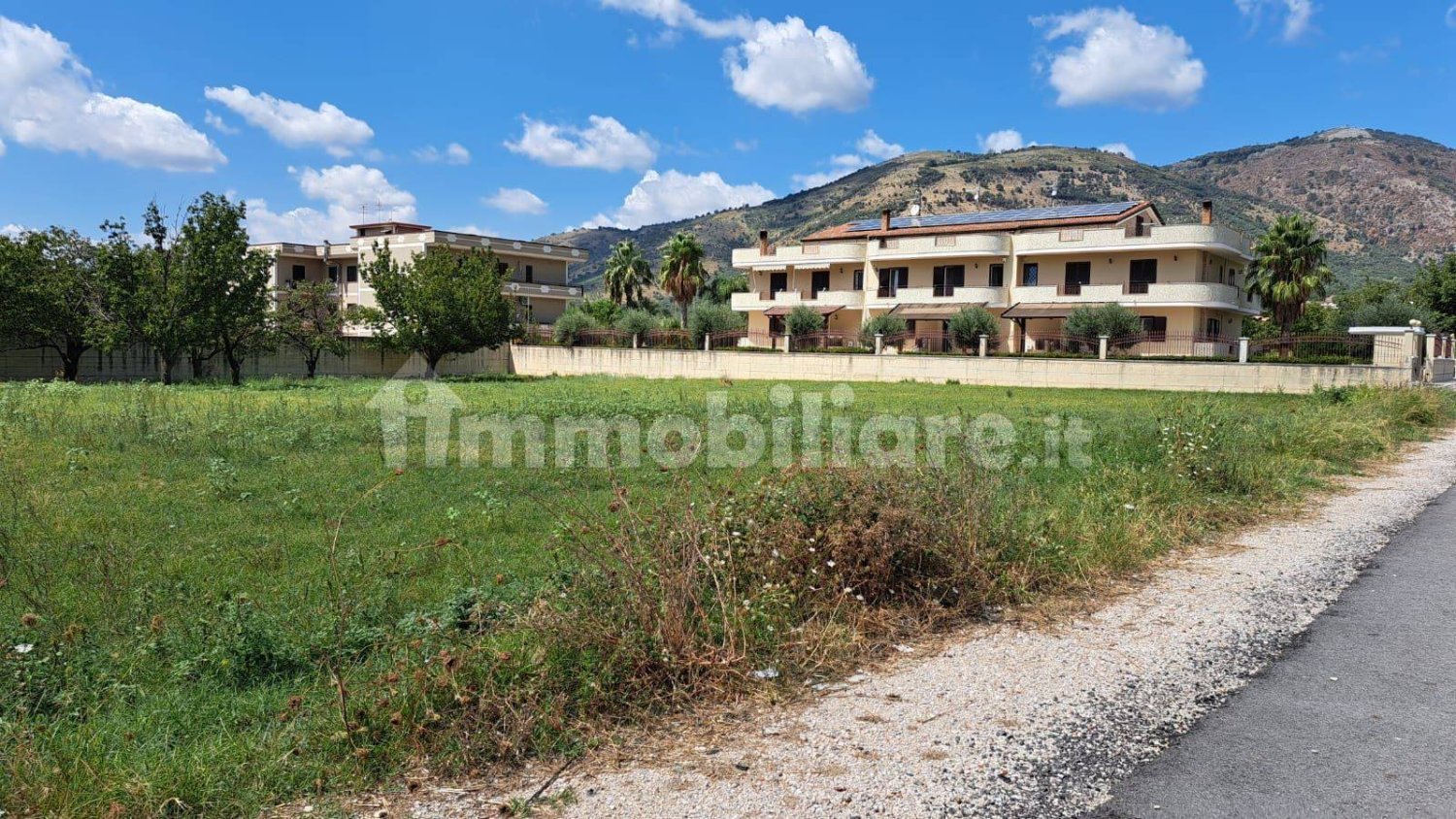  قطعة أرض في Santa Maria a Vico, Italy 3100متر مربع رقم 342669