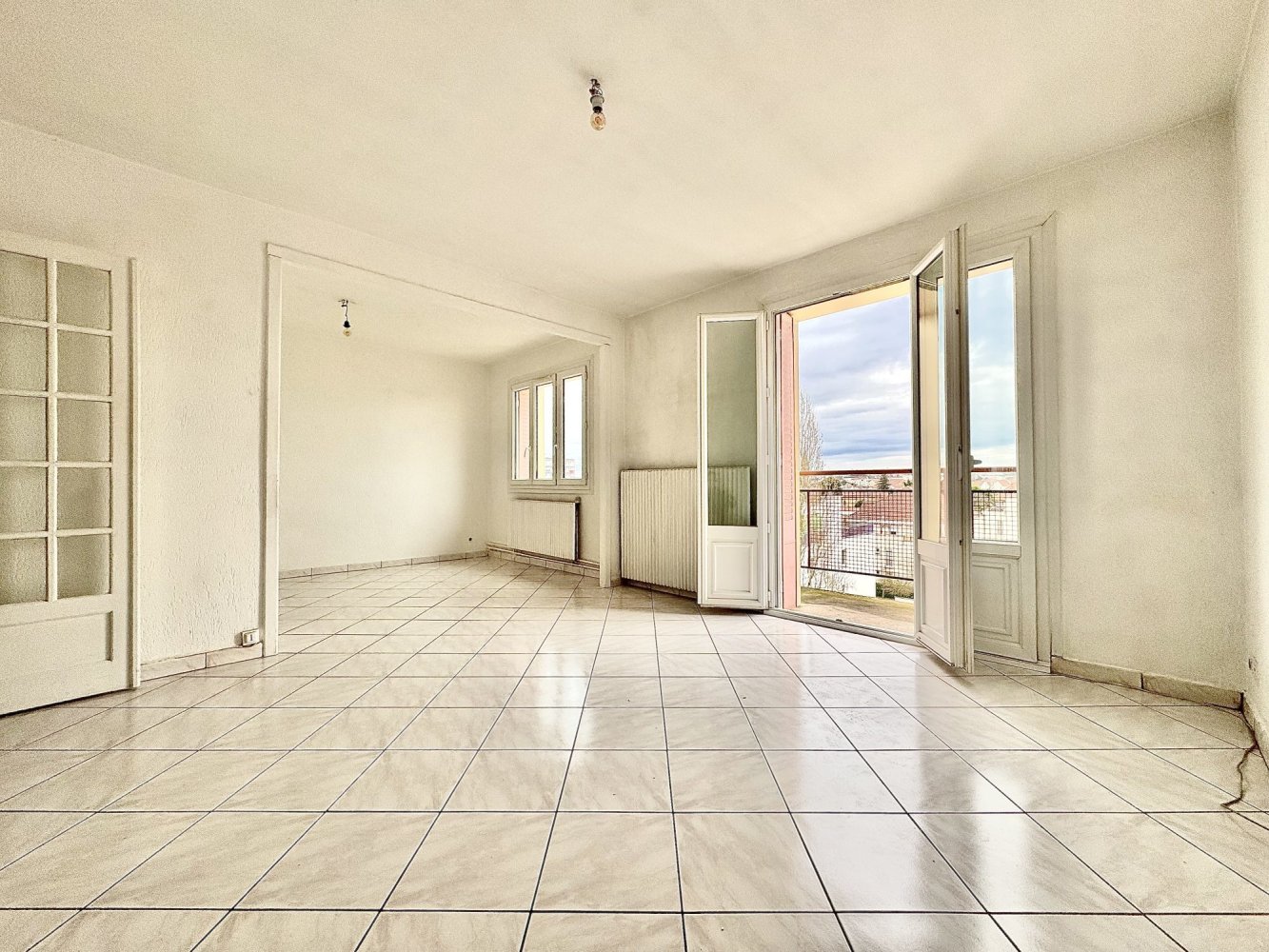 2 chambres Appartement à Dijon, France No. 199577