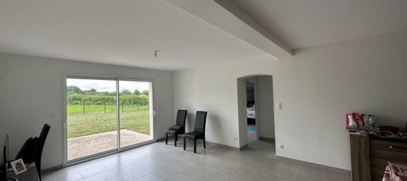 Casa de 4 dormitorios en Montgivray, France No. 89395 5