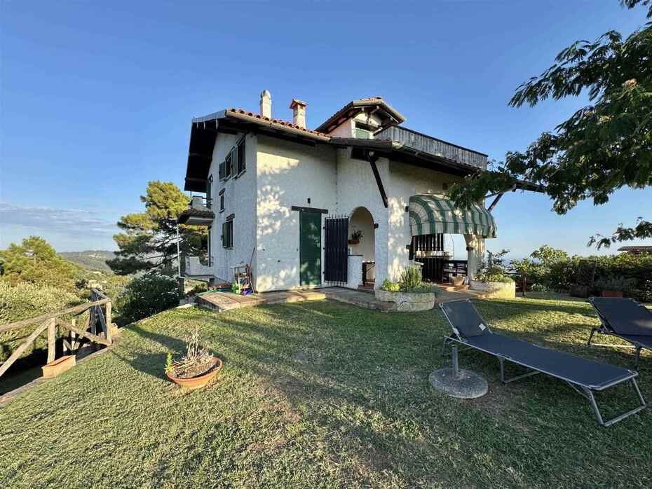 4 Schlafzimmer Villa in Massarosa, Italy, Nr. 306654
