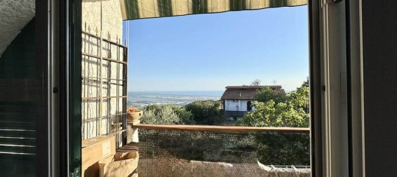 4 Schlafzimmer Villa in Massarosa, Italy, Nr. 306654 8