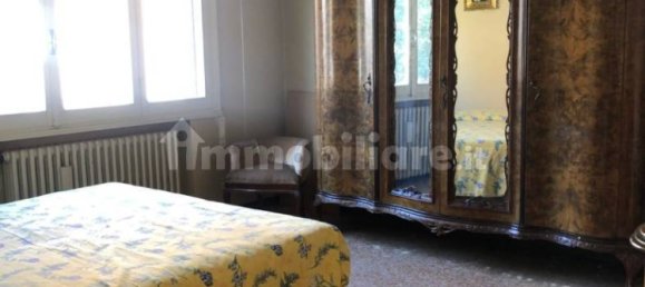 3 bedrooms Villa in Mirandola, Italy No. 224665 15