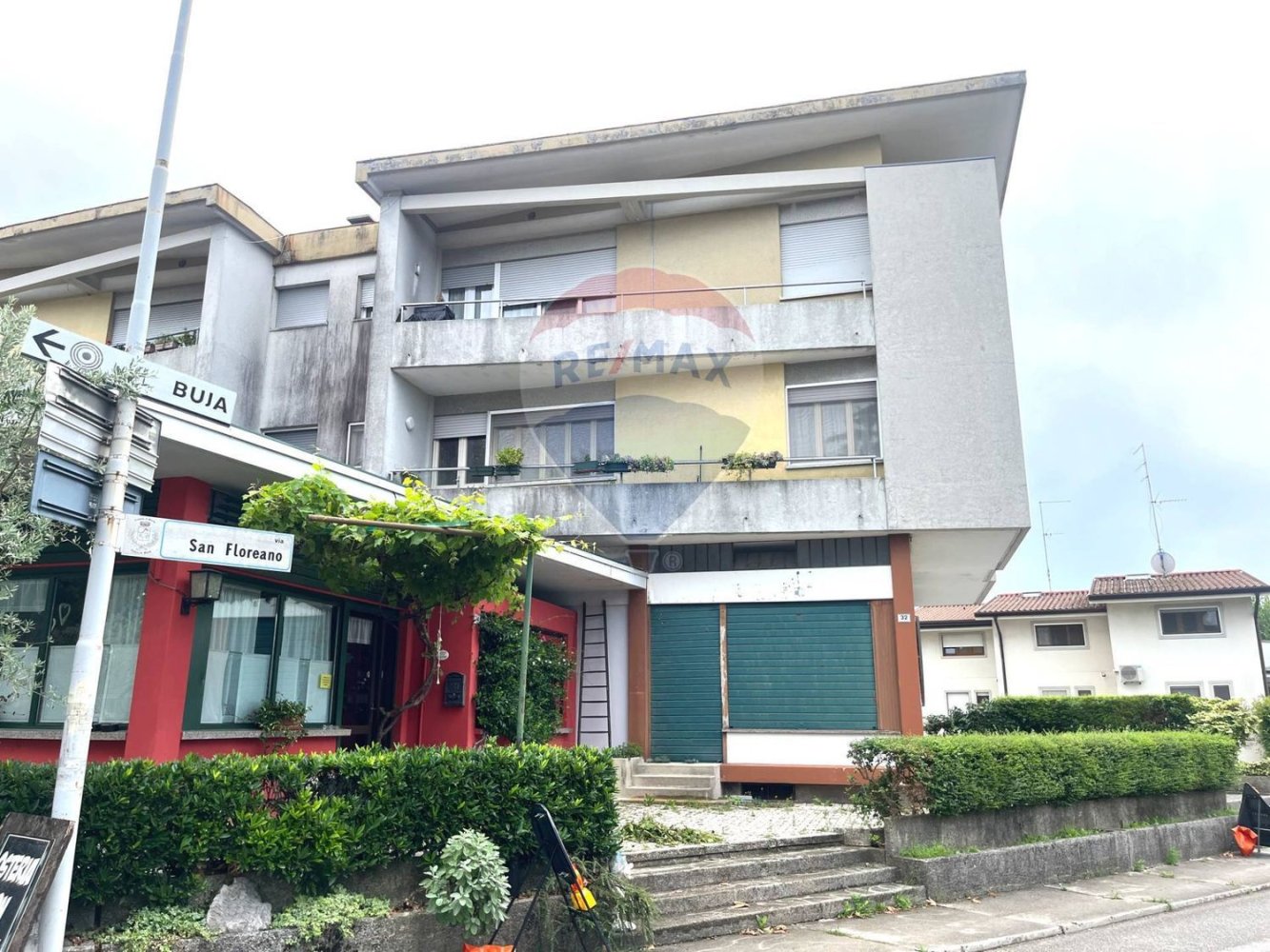 Apartamento de 5 habitaciónes en Udine, Italy No. 292338