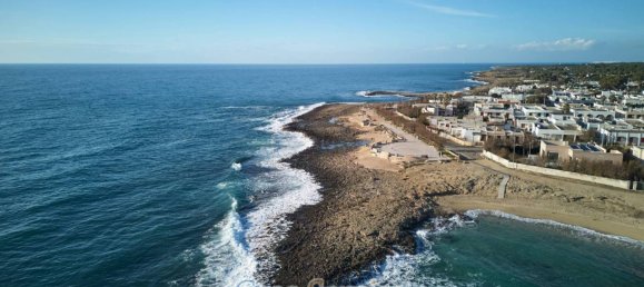 3 Schlafzimmer Villa in Taviano, Italy, Nr. 187875 46