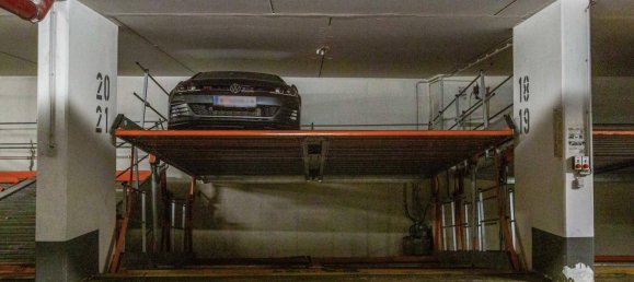 Parkplatz in Döbling, Austria, Nr. 114148 2