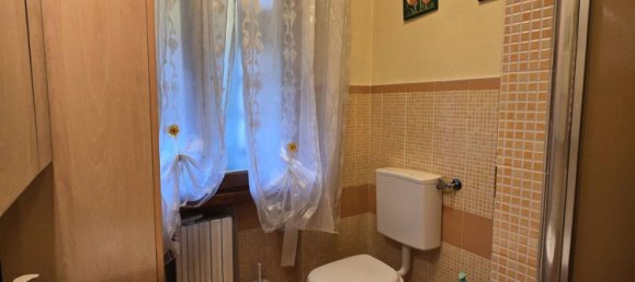 5 rooms Apartment in San Giovanni Valdarno, Italy No. 153398 17