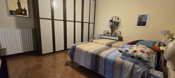 5 rooms Apartment in San Giovanni Valdarno, Italy No. 153398 13