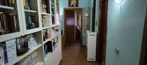 5 rooms Apartment in San Giovanni Valdarno, Italy No. 153398 7