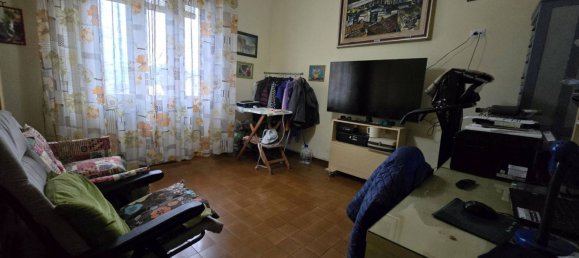 5 rooms Apartment in San Giovanni Valdarno, Italy No. 153398 8