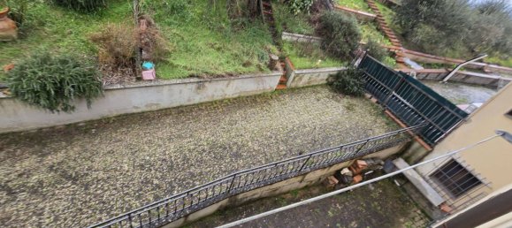 5 rooms Apartment in San Giovanni Valdarno, Italy No. 153398 20