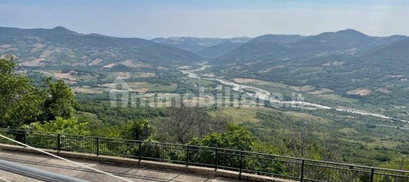 3 bedrooms House in Celenza sul Trigno, Italy No. 294162 4