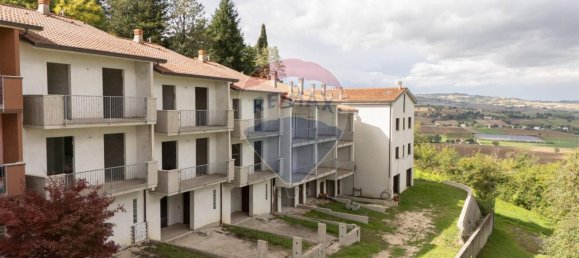 7 rooms Apartment in Castelleone di Suasa, Italy No. 2267 2