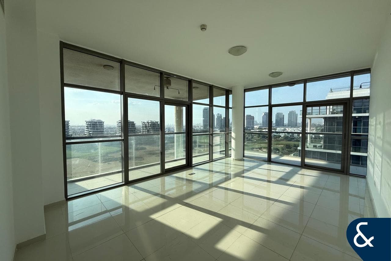 Apartamento de 2 dormitorios en GOLF HORIZON, Dubai, UAE No. 119229