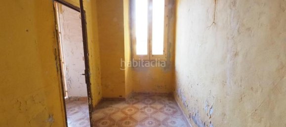 2 bedrooms Apartment in Ciutat Vella, Spain No. 135956 4
