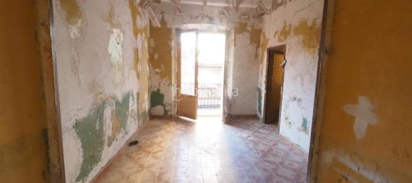 2 bedrooms Apartment in Ciutat Vella, Spain No. 135956 2