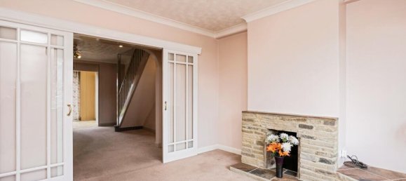 3 bedrooms House in Horsham, United Kingdom No. 10511 11