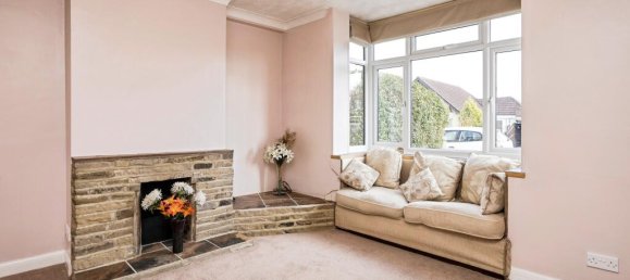 3 bedrooms House in Horsham, United Kingdom No. 10511 10