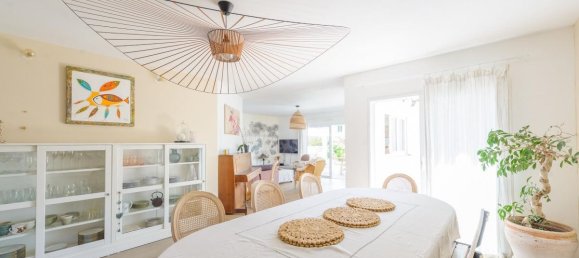 Villa de 5 dormitorios en Chatelaillon-Plage, France No. 347635 3