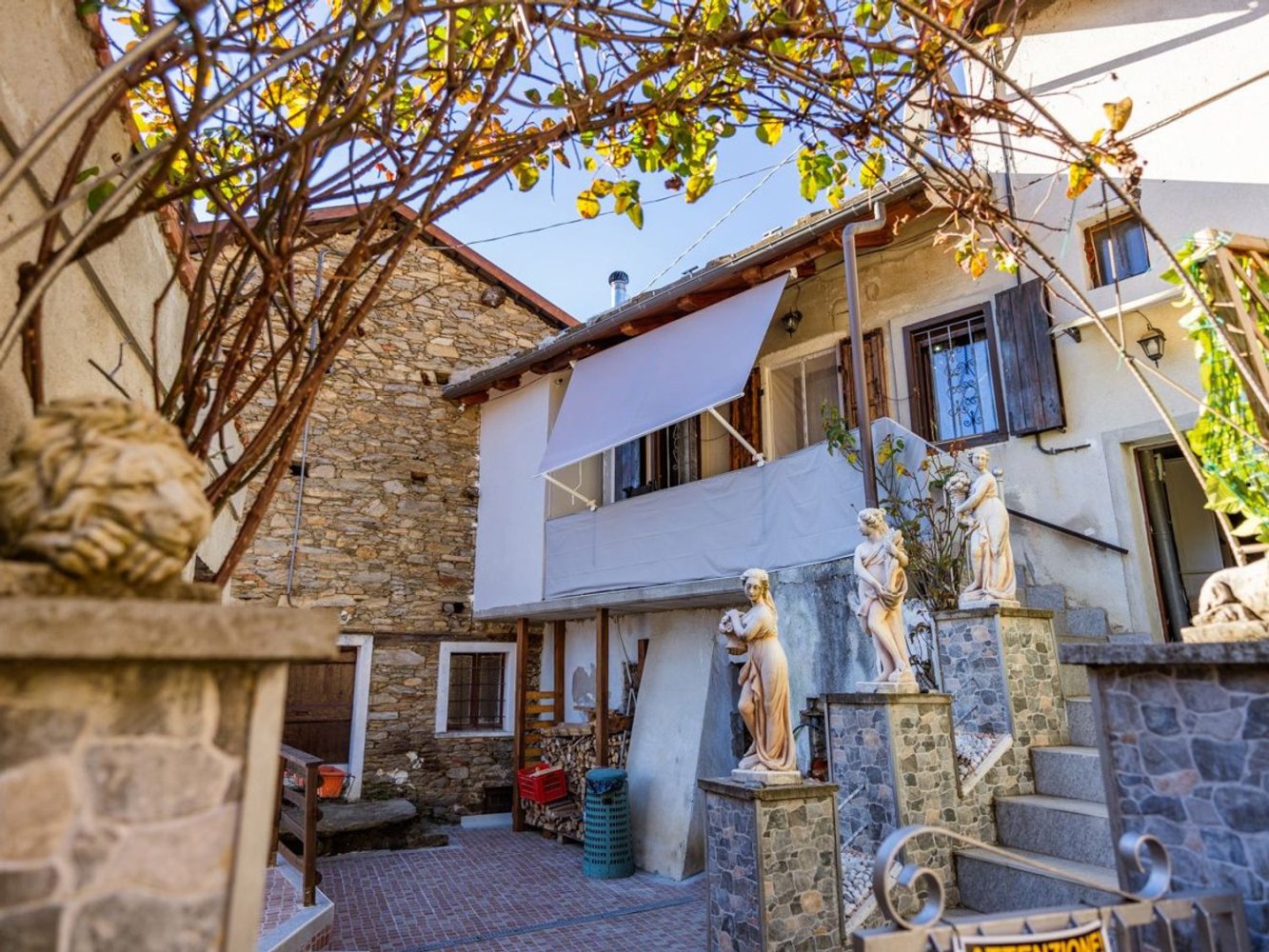 Дом с 3 комнатами в Пероза Арджентина, Италия № 187987