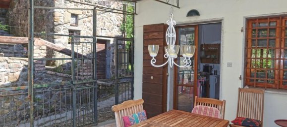 3 bedrooms House in Aulla, Italy No. 362945 4