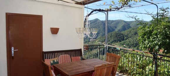 3 bedrooms House in Aulla, Italy No. 362945 5