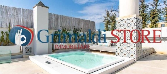 3 bedrooms Penthouse in Lecce, Italy No. 57678 16