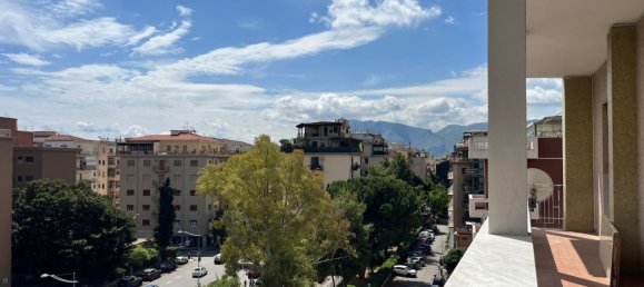 4 Schlafzimmer Wohnung in Palermo, Italy, Nr. 318137 6