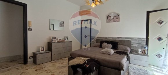 Casa de 4 divisões em Motta Sant'Anastasia, Italy N.º 294539 16