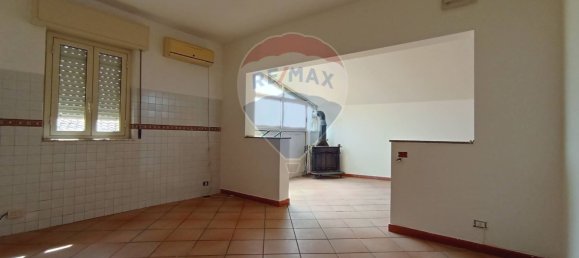 Casa de 4 divisões em Motta Sant'Anastasia, Italy N.º 294539 24