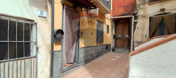 Casa de 4 divisões em Motta Sant'Anastasia, Italy N.º 294539 33