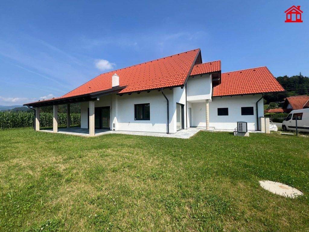 Бунгало с 4 комнатами в Вис, Австрия № 212793