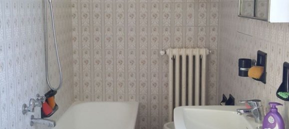 3 rooms House in Varese, Italy No. 179222 13