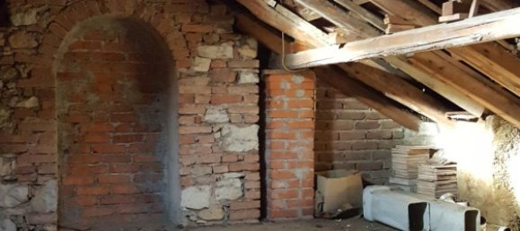 3 rooms House in Varese, Italy No. 179222 23