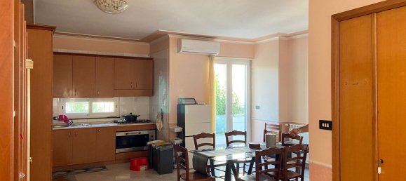 Villa de 5 divisões em Giugliano in Campania, Italy N.º 128997 14