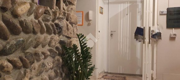 3 rooms Apartment in Seriate, Italy No. 24345 14