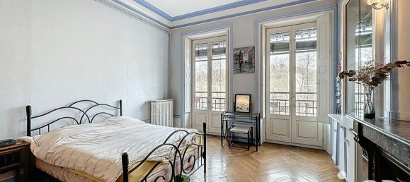4 bedrooms Apartment in Lyon, France No. 329056 8
