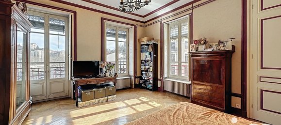 4 bedrooms Apartment in Lyon, France No. 329056 6