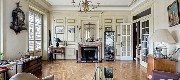 4 bedrooms Apartment in Lyon, France No. 329056 3