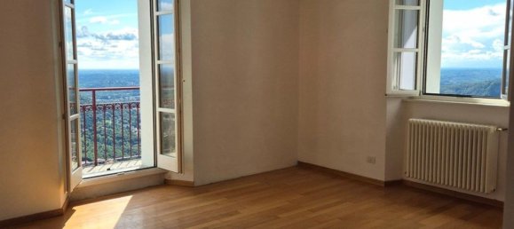 3 Schlafzimmer Wohnung in Como, Italy, Nr. 361922 5