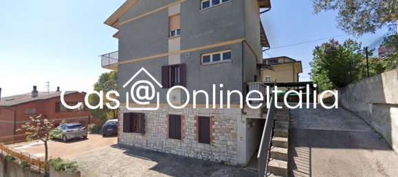 5 rooms Apartment in Perugia, Italy No. 194503 11