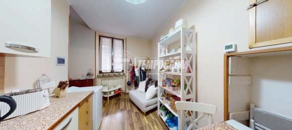 2-salle Appartement à Olgiate Comasco, Italy No. 35077 11