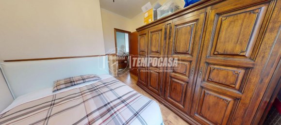 2-salle Appartement à Olgiate Comasco, Italy No. 35077 19