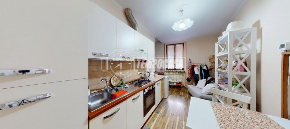 2-salle Appartement à Olgiate Comasco, Italy No. 35077 13